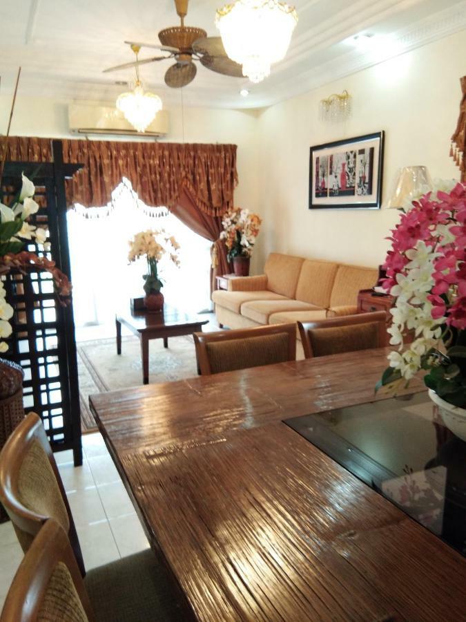 Ainis Guest House In Vista Amani Condominium Kuala Lumpur Exterior photo